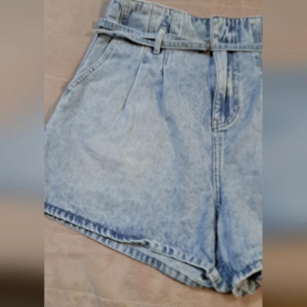 Blank NYC shorts - Picture 3 of 6